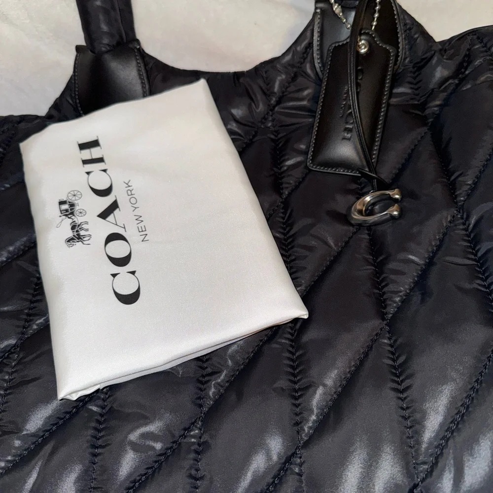 Coach Iris Tote Black NWT - Picture 4 of 10